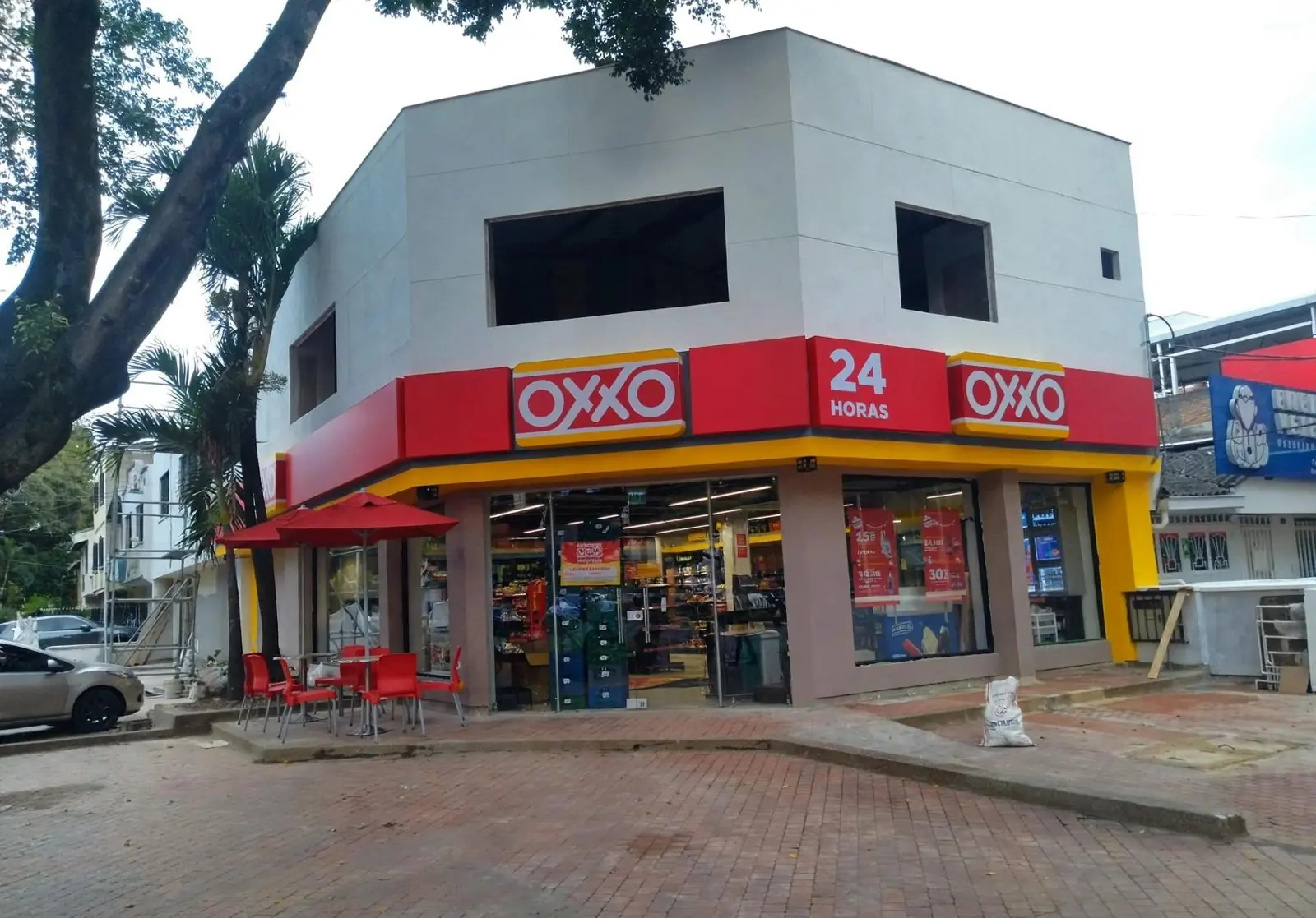 Tienda Oxxo Guadalupe terminada